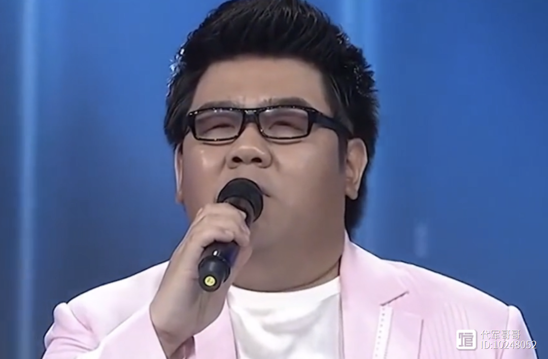 16年前，那个上《星光大道》爆红的盲人歌手杨光，如今怎样了？